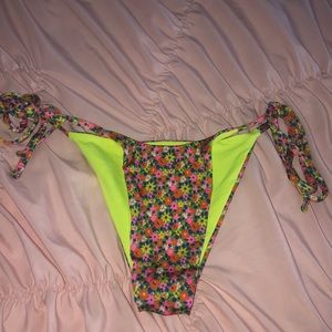 FRANKIES BIKINIS BOTTOMS
